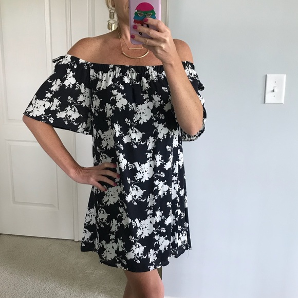 Dresses & Skirts - Navy Off the Shoulder Dress
